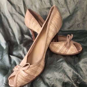 Stuart Weizmann maryjane kitten heels 7.5